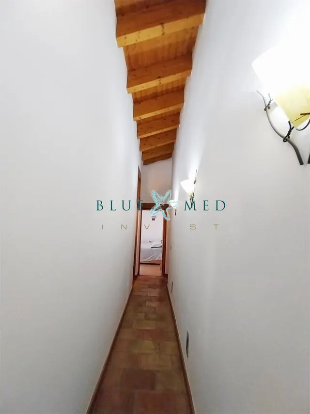 Sorprendente casa de campo con 4 dormitorios y 3 baños. — 23