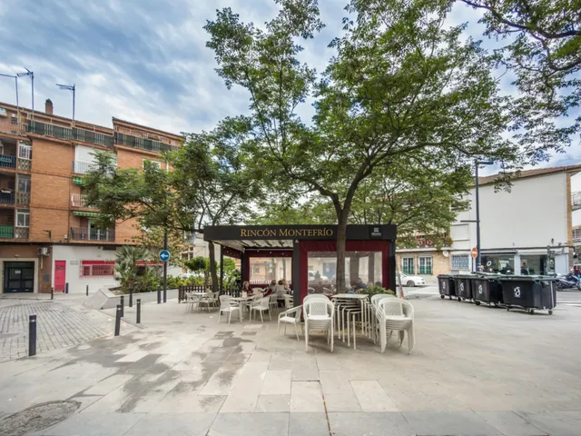 Piso de 3 Dorm. en Armilla (frente al AYUNTAMIENTO y Metro) — 26