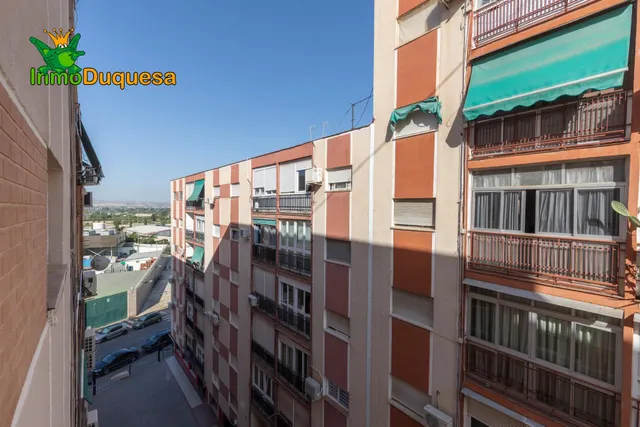 Piso de 3 dormitorios en calle Arabial — 24