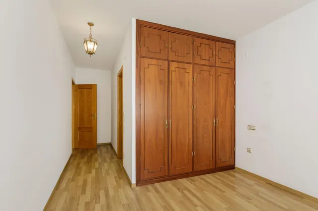 Piso en Armilla Centro con patio de 46 m2, 2 dormitorios y metro — 7