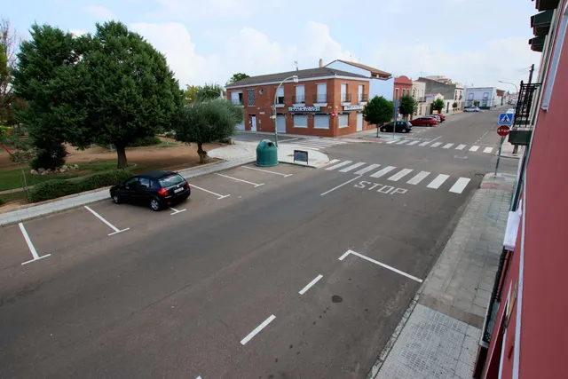 Fantástica casa en Montijo, con amplias estancias, totalmente equipada para entrar a vivir. — 39
