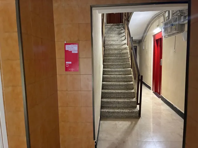 Piso de 3 habitaciones con balcón y ascensor en Horta-Guinardó — 18