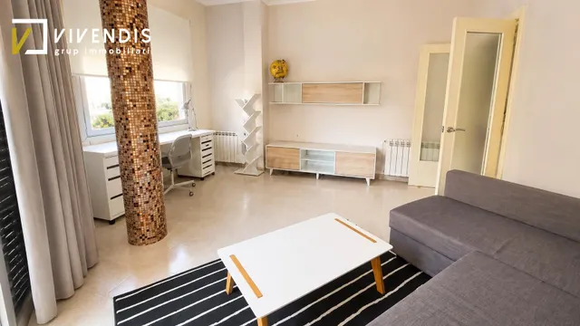 PISO EN ALQUILER PARA MEDICOS - ROVIRA ROURE — 2