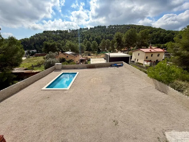 Casa de obra nueva con piscina a 10 minutos de vilanova i la geltrú — 14
