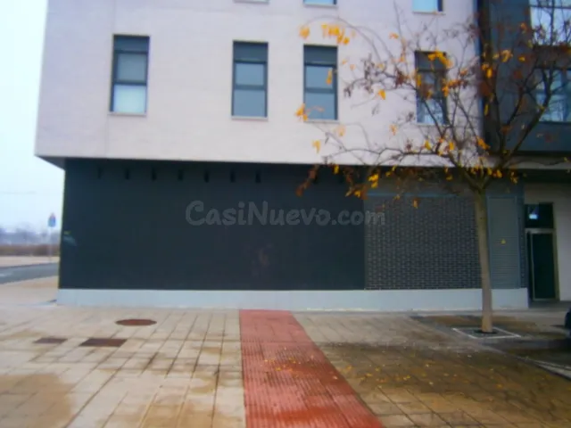 LOCAL ESQUINERO JUNTO A LA CIUDAD DEPORTIVA - foto 4