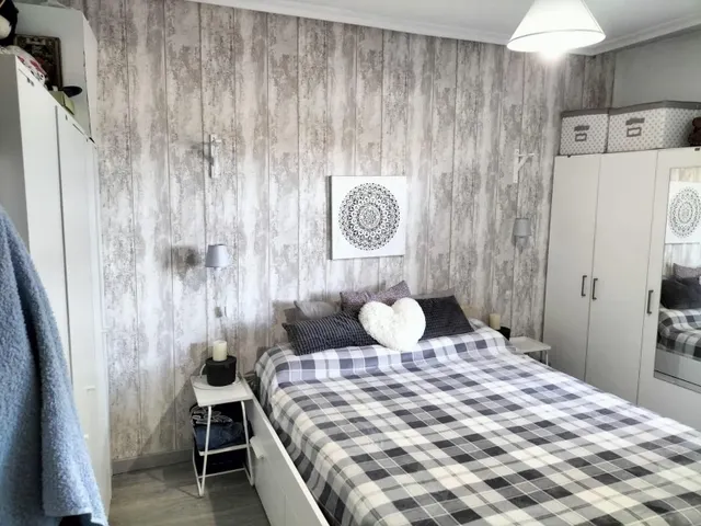Moncasa vende — 10