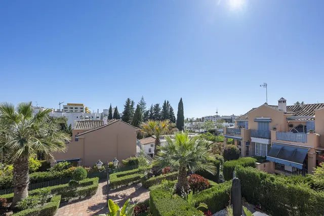 Adosado 3 habitaciones 184m² en venta - Marbella — 28
