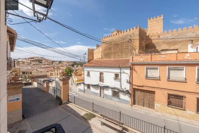 Amplia Casa en Venta en Guadix - Oportunidad de Inversión — 18