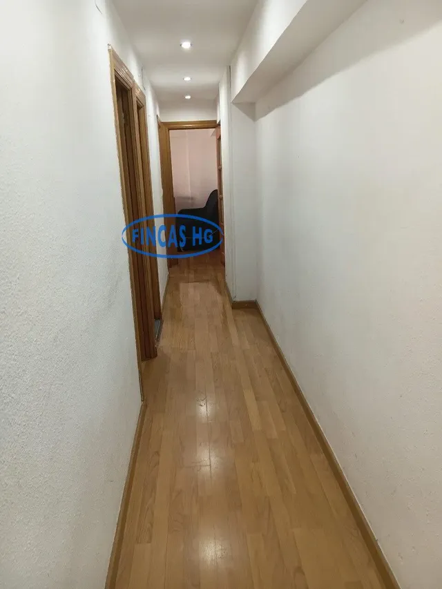 Vivienda amplia y luminosa en Carolinas Bajas, junto a la calle San Carlos — 6