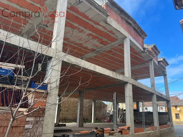 VENTA EDIFICIO ZONA ESPIRDO.- — 7
