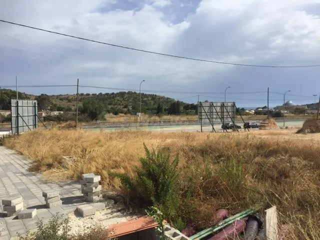 Parcela en venta en Villajoyosa - foto 2