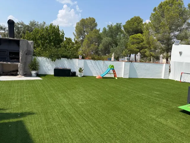 Chalet pareado en la alcaina | 4 dormitorios, jardín, garaje y sótano acondicionado — 27