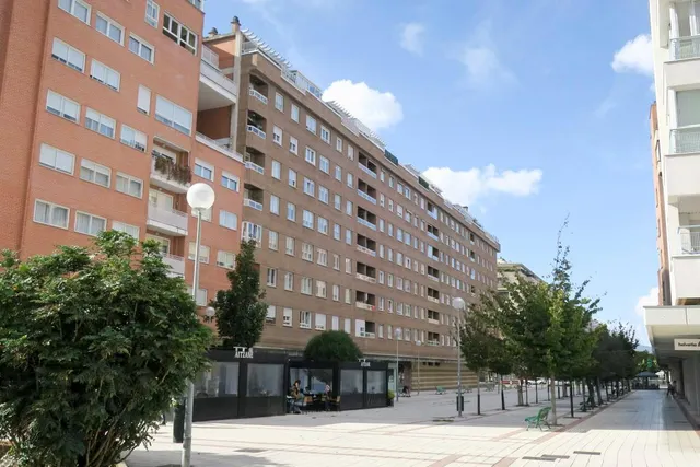 Piso en venta en Mendebaldea — 21