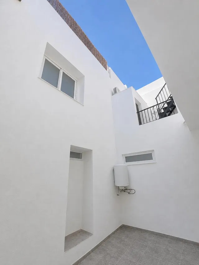 CASA DE 3 habitaciones CON TERRAZA PRIVADA Y PATIO — 18