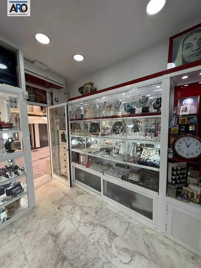 Traspaso Negocio Joyería y reparación de relojes y joyas — 11