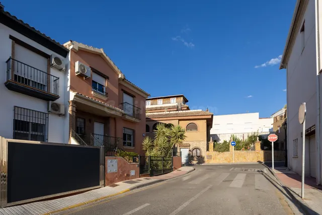 PRECIOSA CASA EN PULIANAS — 2