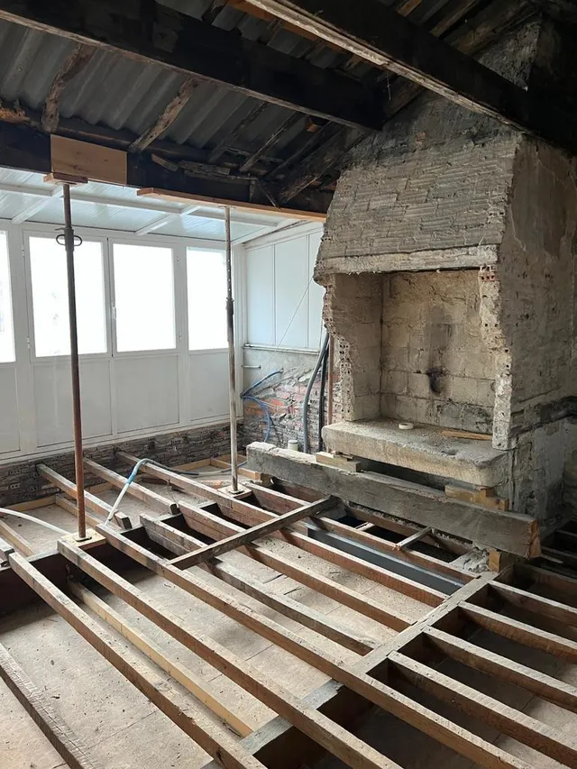 Piso a rehabilitar en zona Gran Vía-Urzaiz — 23