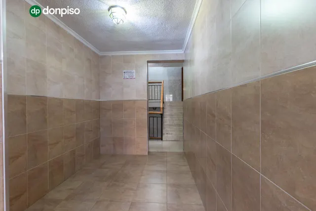 Piso ideal para inversión con alta rentabilidad junto a facultades de  Cartuja en Granada — 33