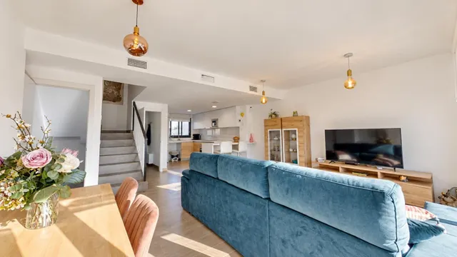 Exclusivo Chalet adosado del 2022 con gran solárium privado en Santa Clara — 25