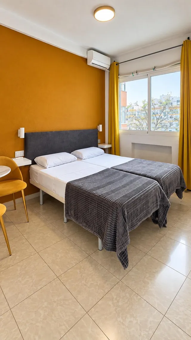 TORREMOLINOS 1 DORMITORIO — 8