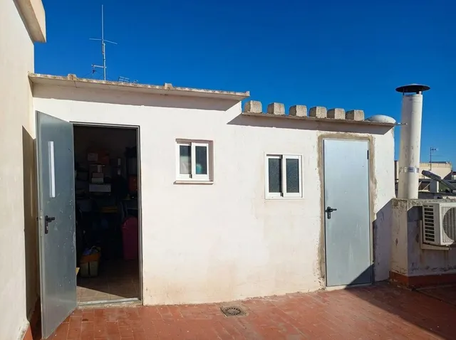PRIMERO CON DOS SUPER PATIOS — 29