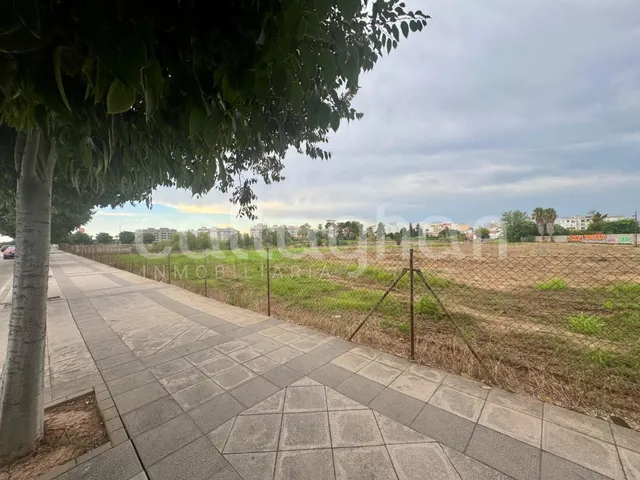 Terreno de 15.751 m2 en Burriana junto a polo comercial - foto 3