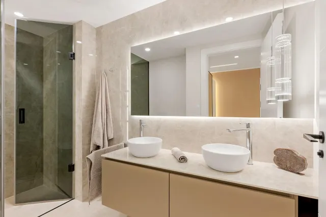 Apartamento de tres dormitorio — 17