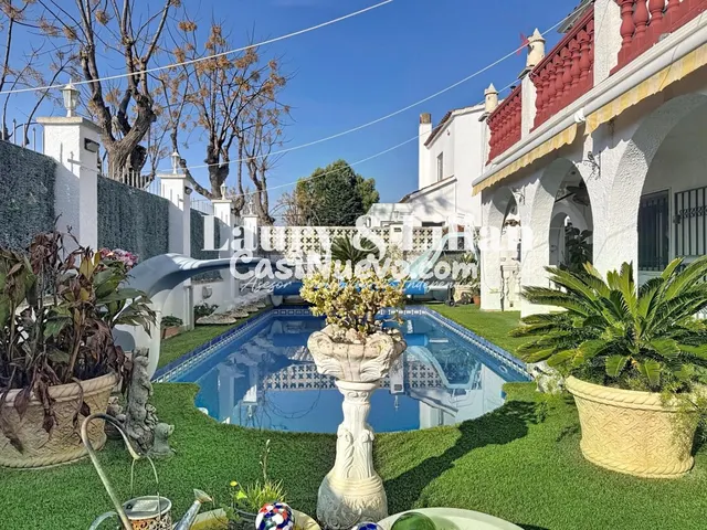 Oportunidad. Casa de dos pisos en el Montgrí.