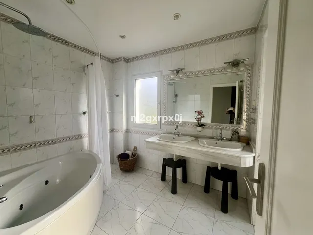 Chalet 3 habitaciones 276m² en venta - Marbella — 23