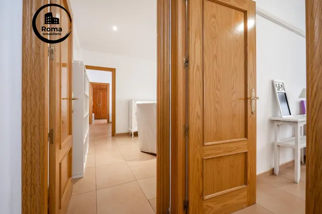 Piso de 87 m2 con 3 dormitorios en Pedro Antonio de Alarcón 27, junto a Recogidas — 19