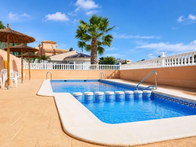 Adosado 3 habitaciones 150m² en venta - La Zenia — 2