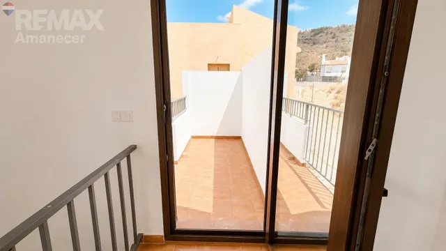 CHALET PAREADO A ESTRENAR — 26