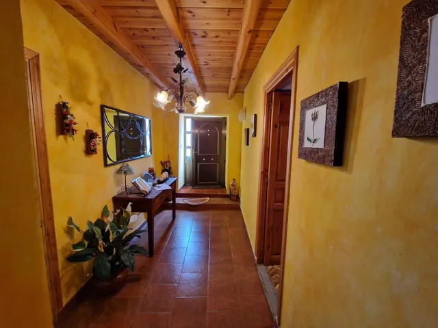 SE VENDE CASA EN MORILA DE LOS OTEROS, PARCELA CON 553 M2, PARA ENTRAR A VIVIR. — 9