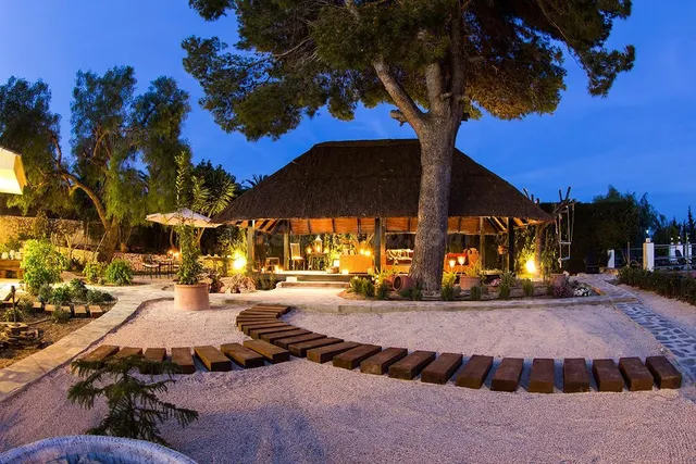 Lujosa casa familiar con hermosas vistas y privacidad — 3