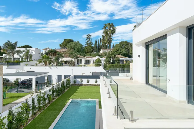 Chalet 4 habitaciones 361m² en venta - Costa Del Sol — 27