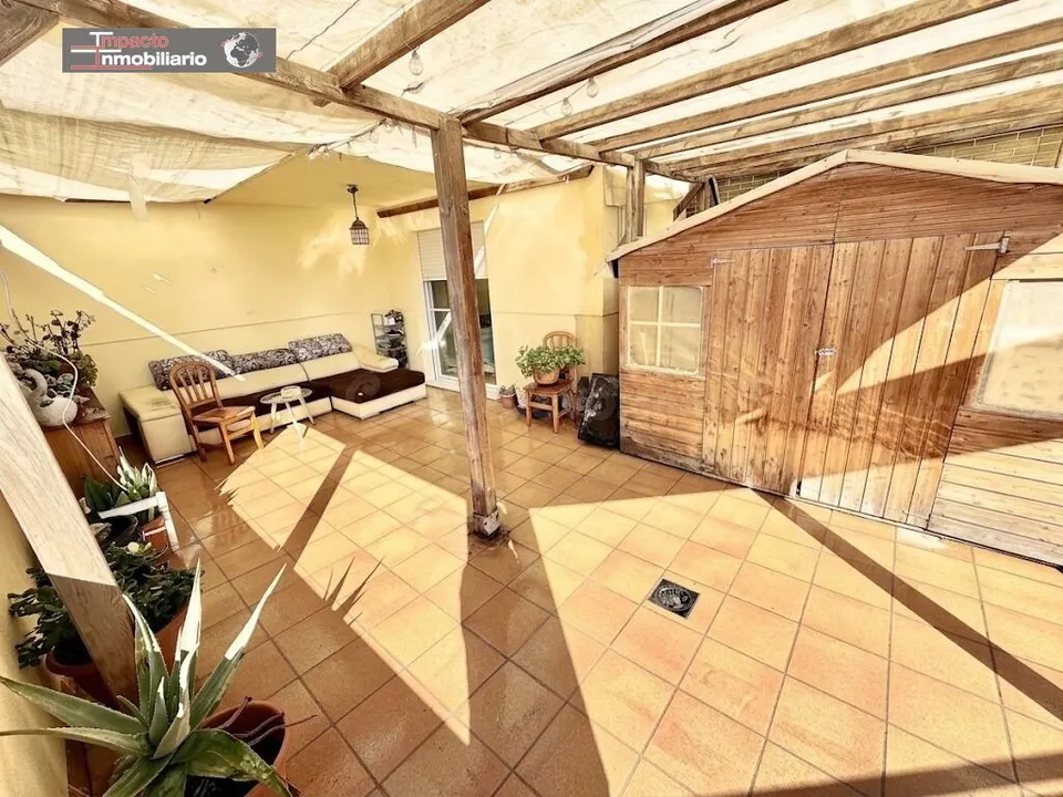 PISO CON ESPECTACULAR TERRAZA