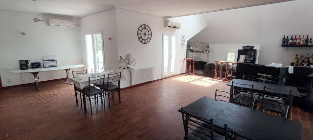 Local comercial 9 habitaciones 694m² en venta - Comunidad valenciana — 47