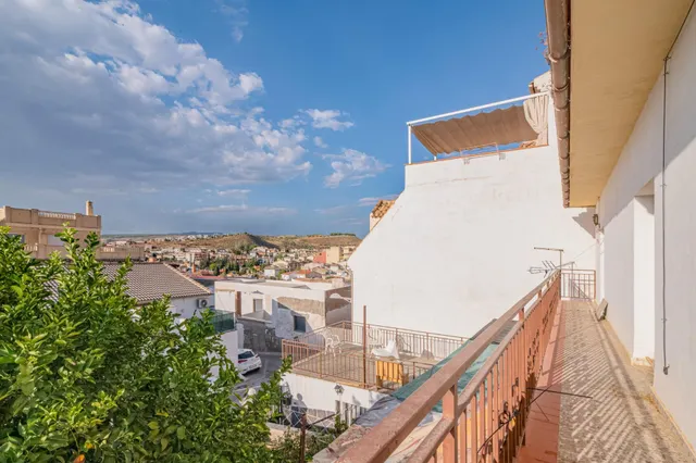 Amplia y Luminosa Casa en el Corazón de Monachil — 27
