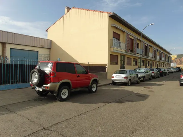 PARCELA URBANIZA-BLE EN VENTA — 33