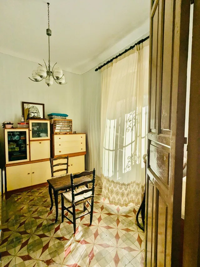 Casa de pueblo de grandes dimensiones en Guardamar pueblo. — 5