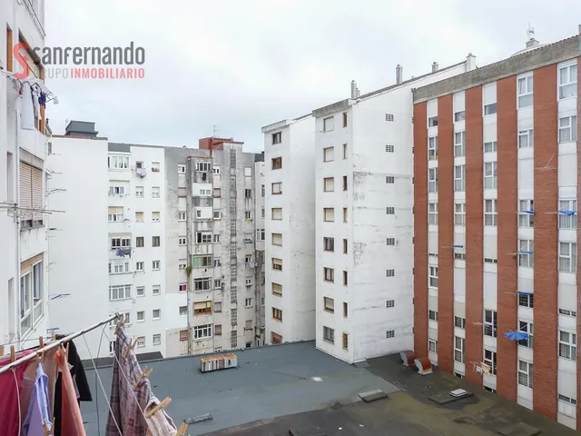 Piso en la zona de Cuatro Caminos con ascensor-----PRODUCTO 