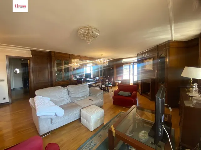En Burgos. Avda. Arlanzón. Espectacular piso de cuatro dormitorios. Orientación sur — 11