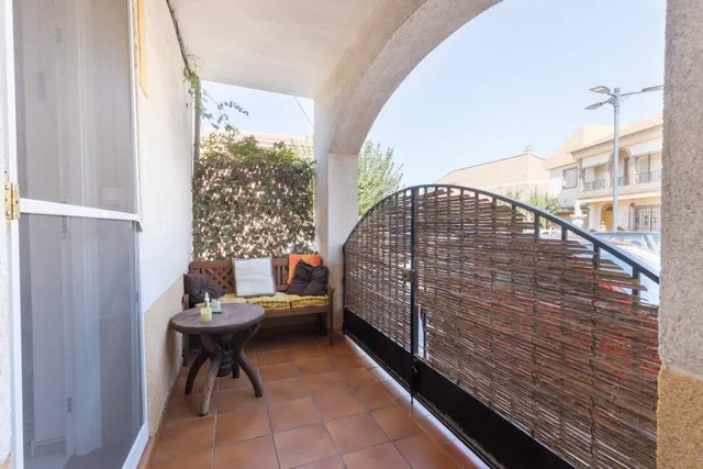 Casa en Armilla con terraza, patio y amplia cochera — 34