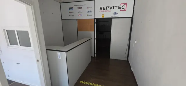 LOCAL COMERCIAL EN AVENIDA DE FERROL — 8