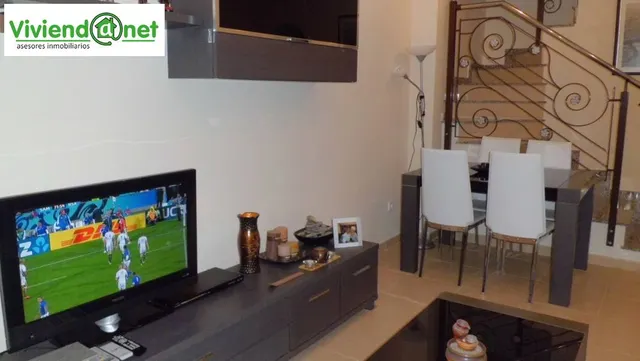 PRECIOSO DUPLEX EN URBANIZAC.CON PISCINAS Y JARDINES — 39