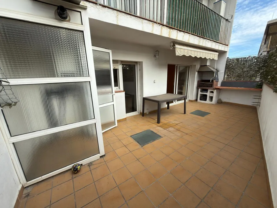Espectacular piso con gran terraza con salida desde comedor, garaje para dos coches y trastero y terraza solarium