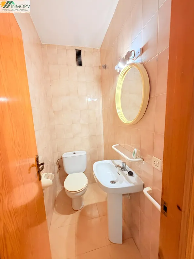 Se vende gran piso de 92m2 con 3 habitaciones dobles en zona rio cervol! 1ª planta edificio sin ascensor! — 12
