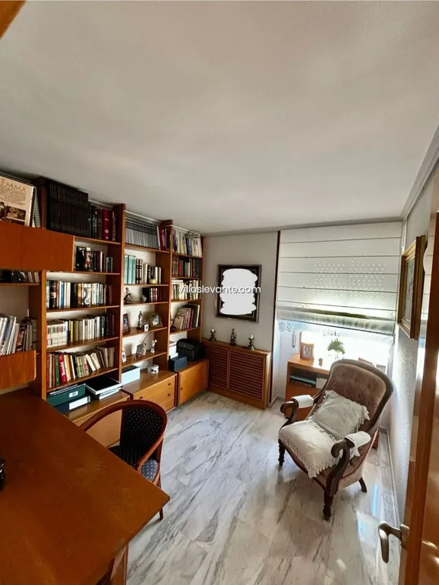 RESIDENCIAL DE LUJO EN PLENO LEVANTE — 6