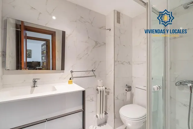 MAGNIFICA VIVIENDA EN LAS FLORES - CAMINO DE RONDA — 7
