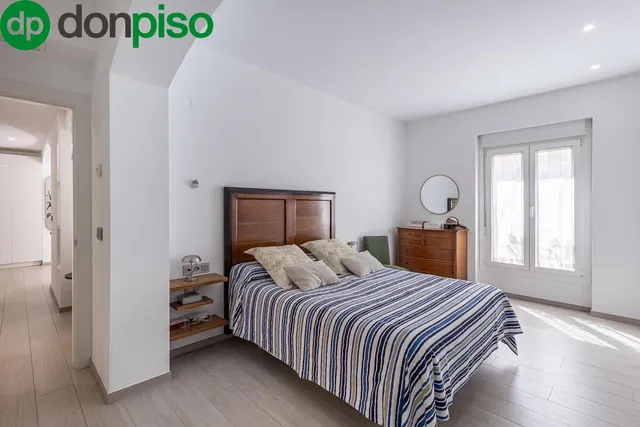 PISO COMPLETAMENTE REFORMADO EN CALLE RECOGIDAS — 19